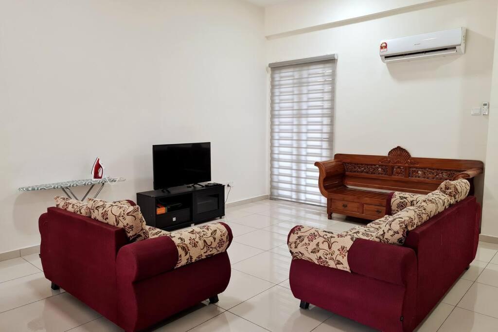 3Storey House 13Pax Family Suite Bayan Lepas Eksteriør billede
