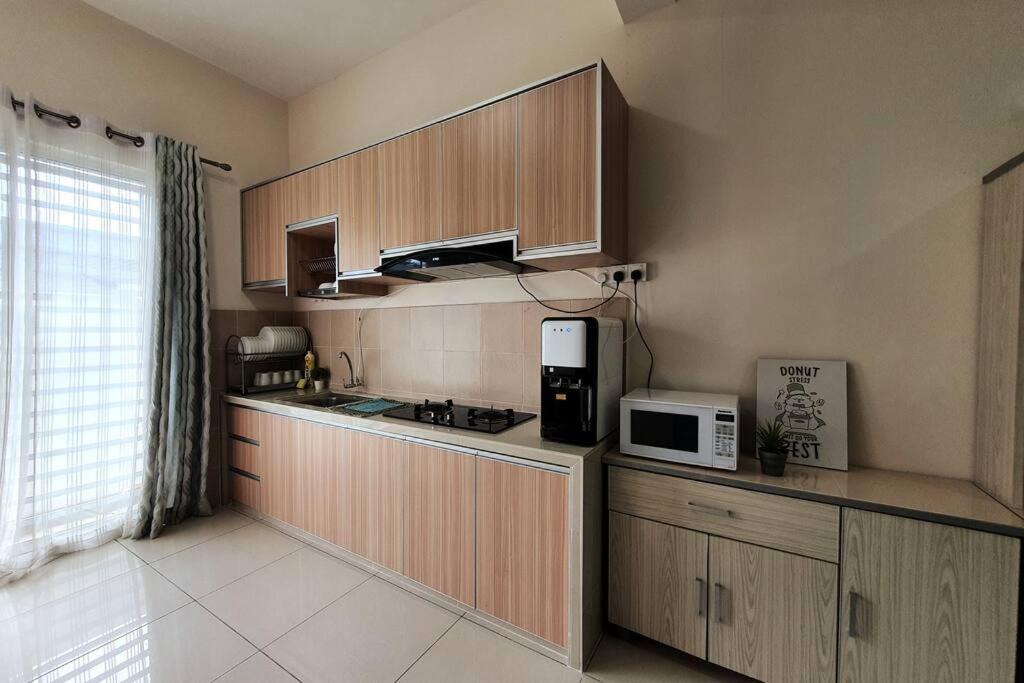 3Storey House 13Pax Family Suite Bayan Lepas Eksteriør billede